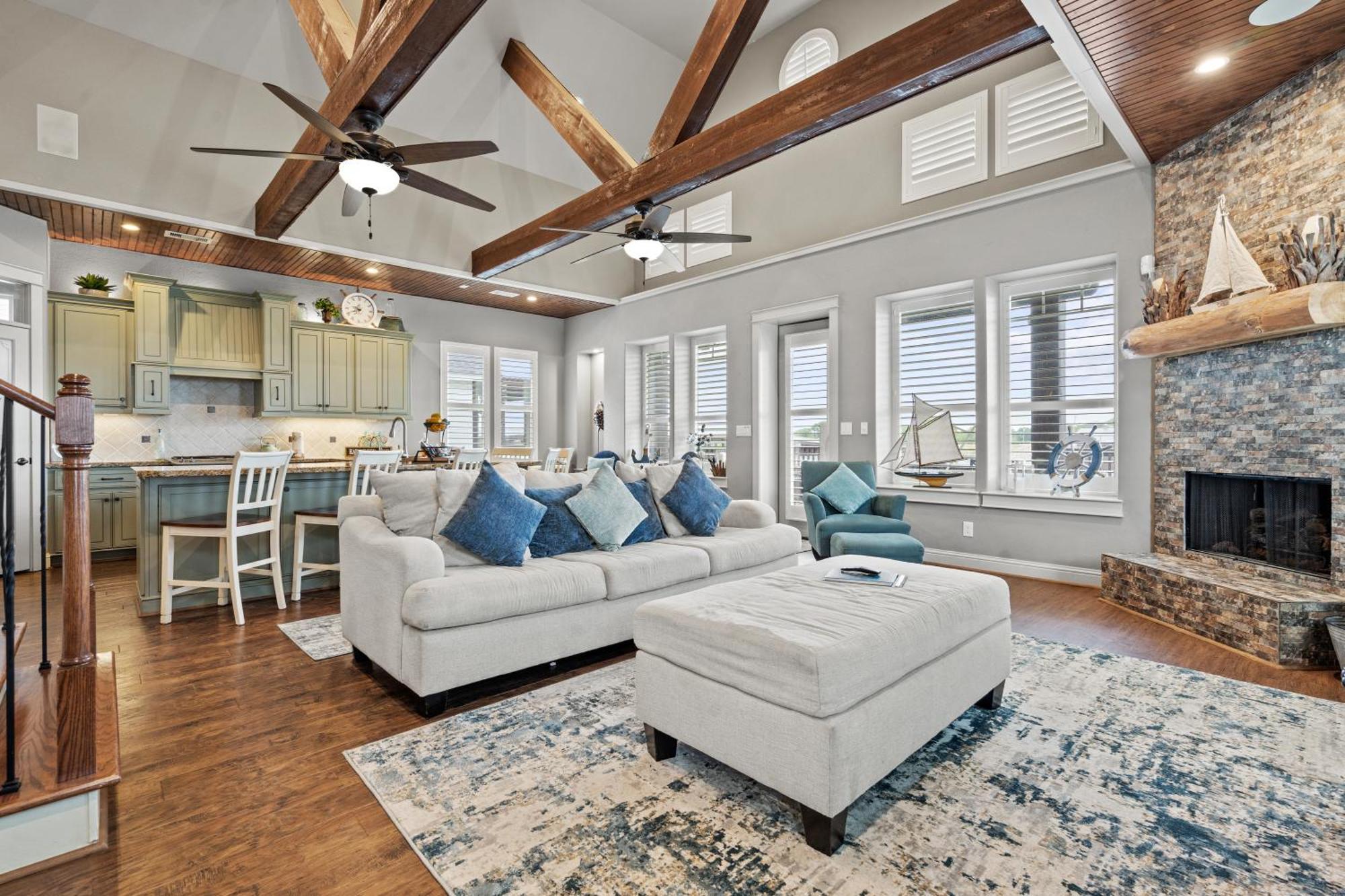 Luxury Waterfront Home Family And Pet Friendly Near Surfside Beach 11 Mins Freeport Bagian luar foto